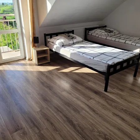 Rum i privatbostad Noclegi *